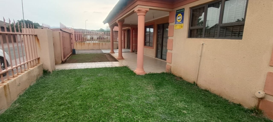 3 Bedroom Property for Sale in Tlhabane North West